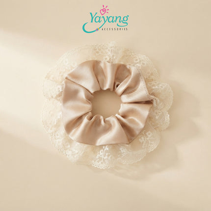 Yayang Scrunchie Satin Premium Kombinasi Renda Floral