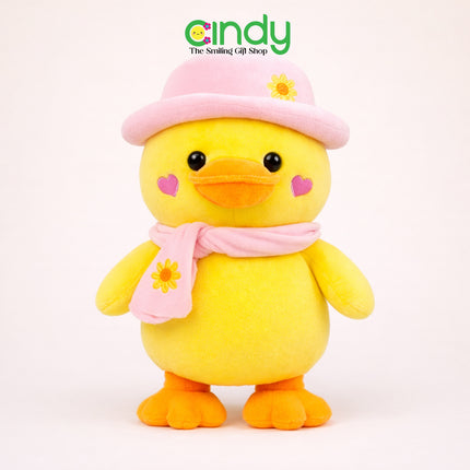 Cindy Boneka Bebek Pierre Lucu Lembut – Duck Plush Kuning dengan Topi & Syal Pink untuk Kado Anak